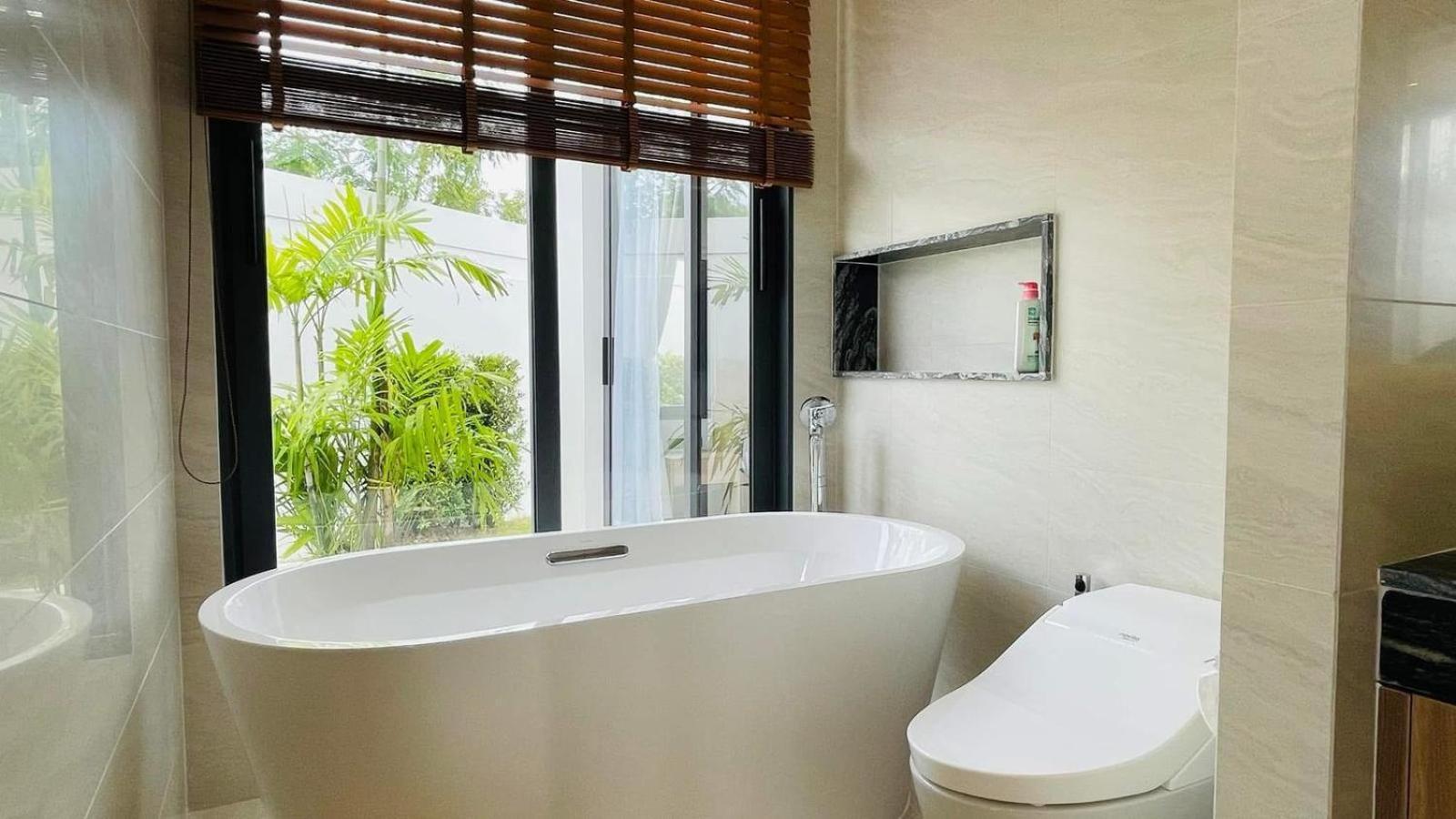 Villa Azura - Serene 4Br Escape With Private Pool And Concierge Chalong Exterior photo